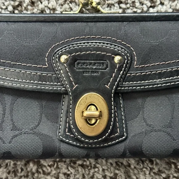 Coach legacy kisslock turnlock wallet 65th anniversary edition - Picture 5 of 16